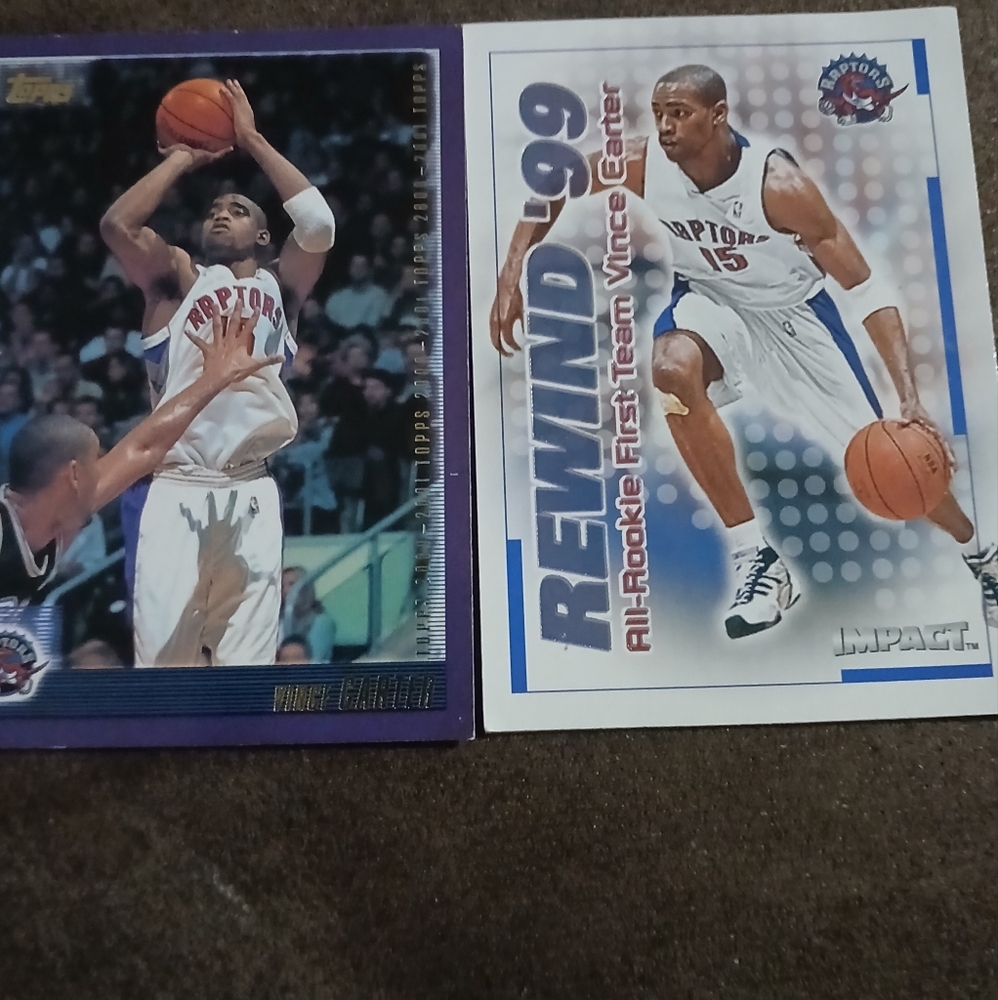 Lot of 2 Vince Carter basketball cards.